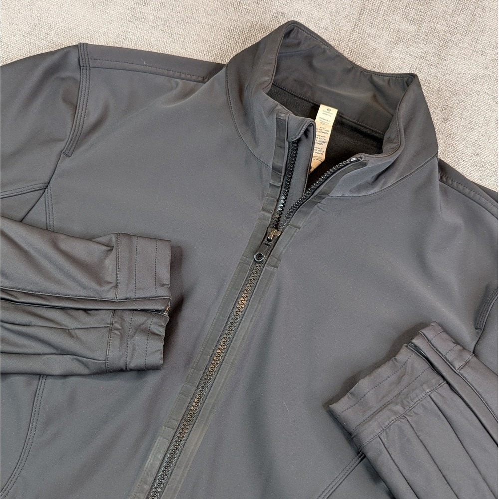 Lululemon Jacket Mens L Black Athletic Softshell Windbreaker Full Zip Pockets